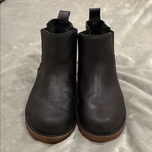 UGG Kids Black Leather Chelsea Boots with Brown Soles